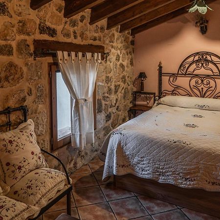 Casas Rurales Chon Alto Tajo เปราเลโคส เด ลาสตรูชัส ภายนอก รูปภาพ