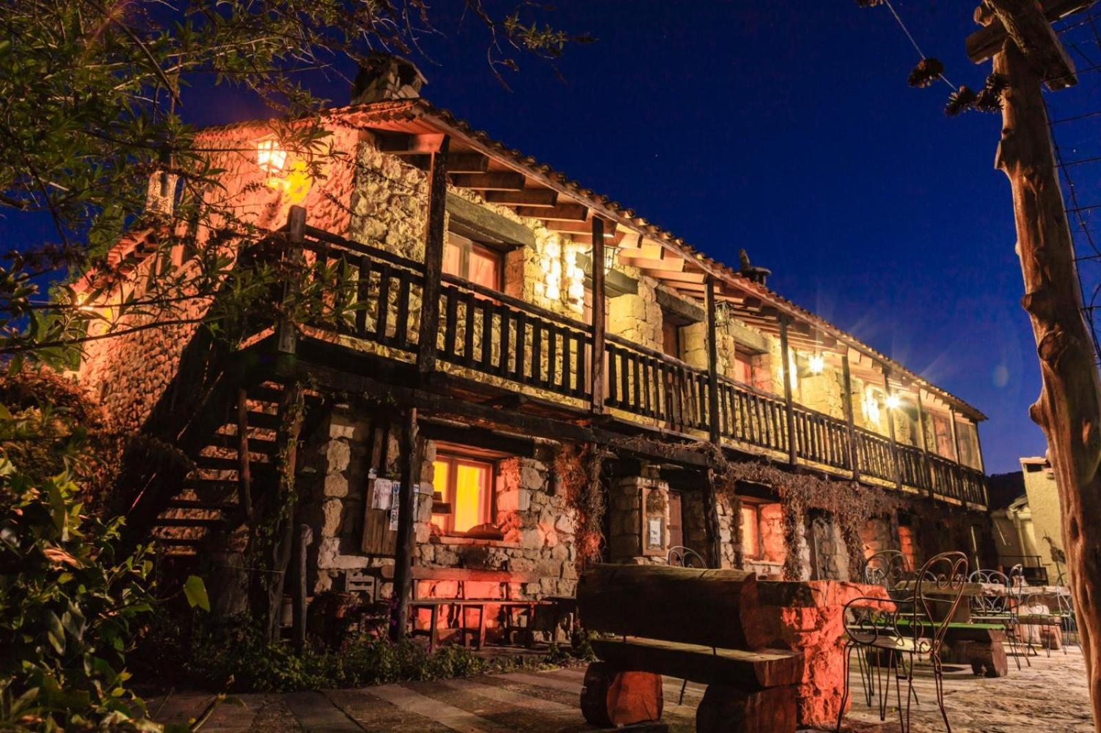 Casas Rurales Chon Alto Tajo เปราเลโคส เด ลาสตรูชัส ภายนอก รูปภาพ