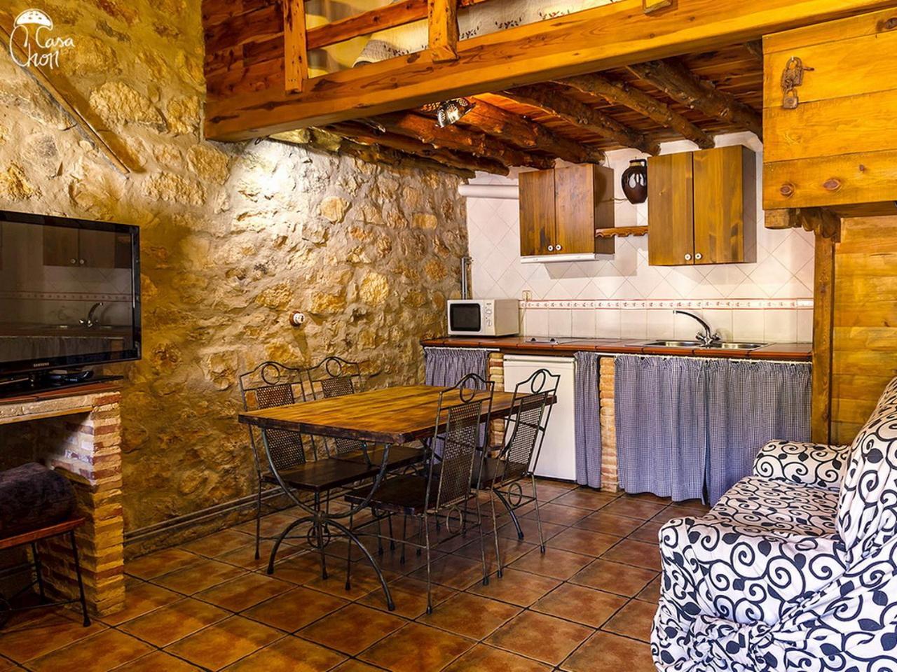 Casas Rurales Chon Alto Tajo เปราเลโคส เด ลาสตรูชัส ภายนอก รูปภาพ